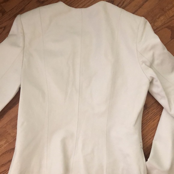 WHITE LEATER SHORT JACKET - Picture 5 of 7